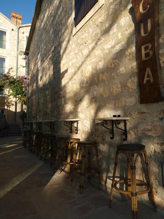 奥巴拉德拉格维克公寓酒店 Petrovac 外观 照片